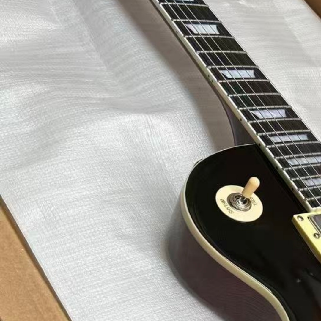 Gradient Brown Electric Guitar - огляд і ціна Electric Guitar Beginner